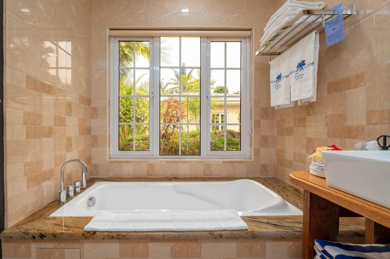 Felicie Cottage & Residence Pointe Au Sel Екстер'єр фото